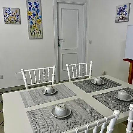 Casal Pereto Oda ve Kahvaltı 3*